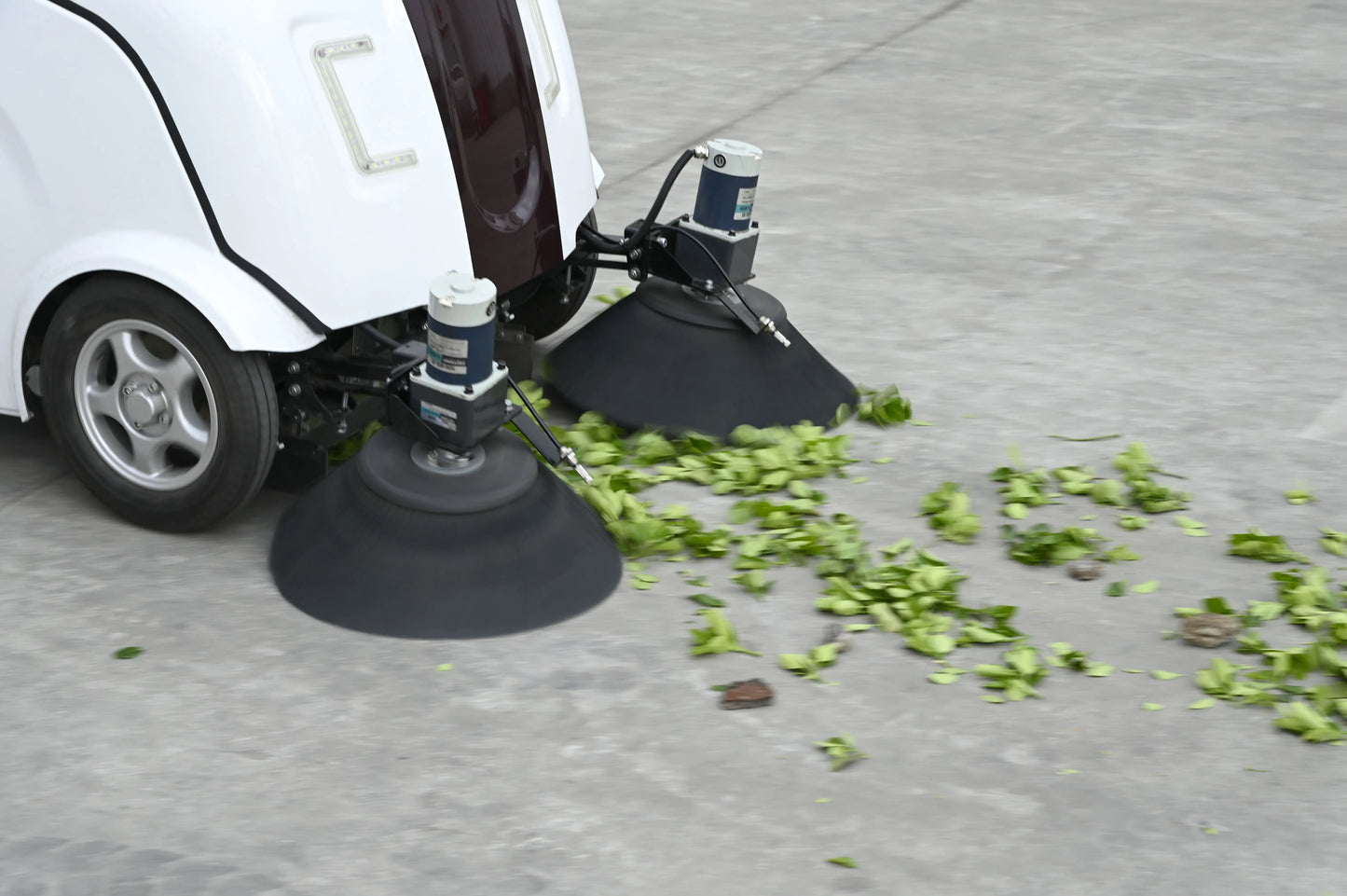 cleaning width 1400 mm Hand-held electric sweeper
