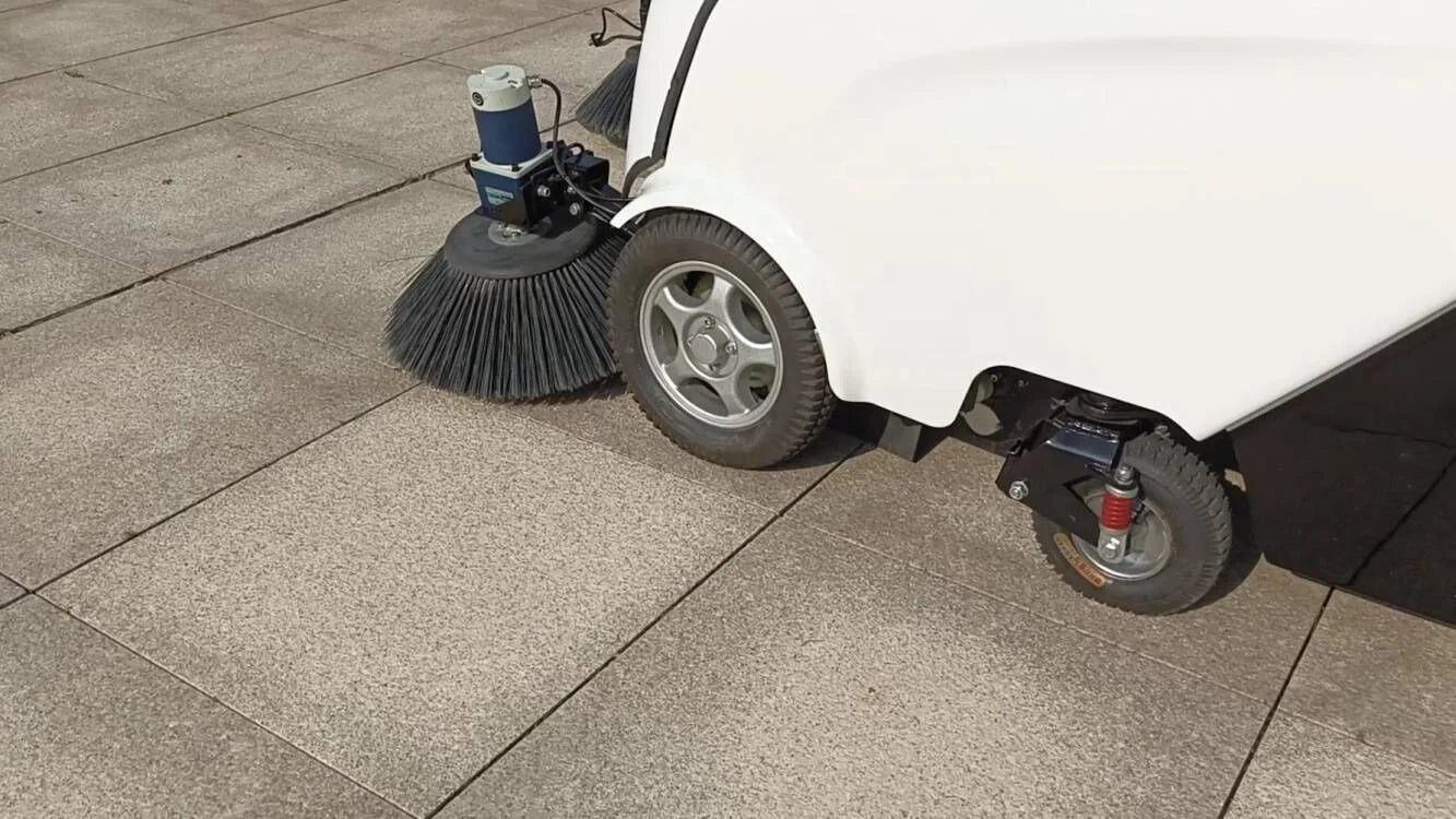 cleaning width 1400 mm Hand-held electric sweeper