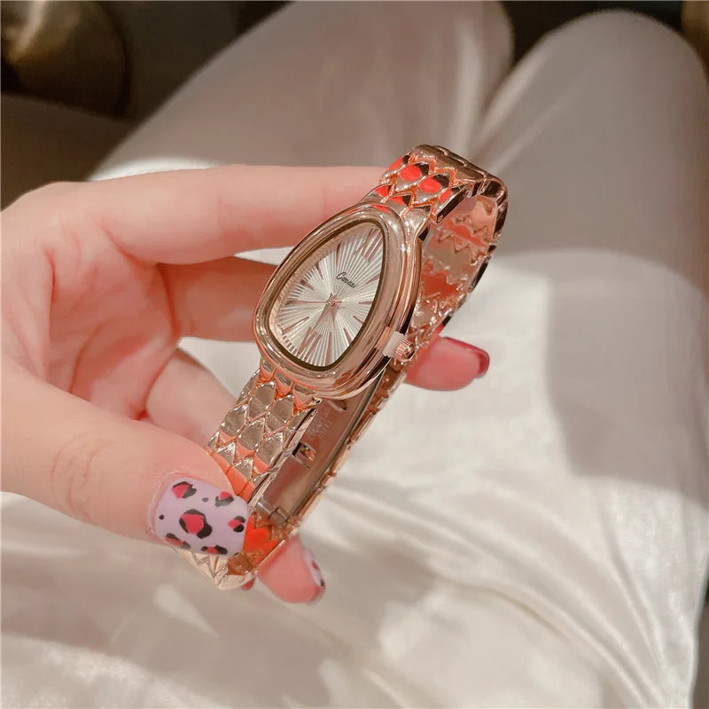 Creative Ladies Snake Watches Brand Luxury Quartz Fashion Bracelet Wristwatch Women Middle East Girls Gifts Clock Montre Femme